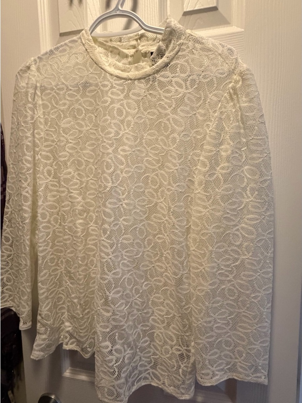 GAP Cream Lace Long Sleeve Blouse